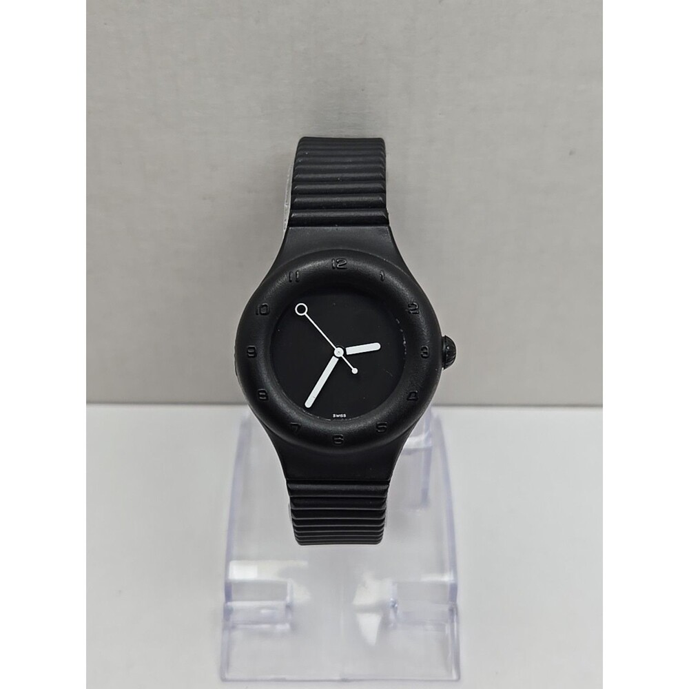 Hobby Swiss Black 1990s Pop Art Watch Italian Design New Battery Minimalist